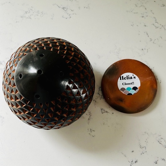 Nicaraguan Handmade Clay Black Candle Holder - Picture 10 of 10